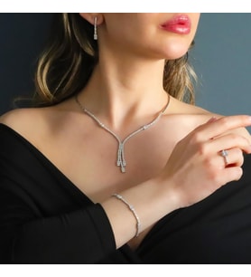 Baget Taşlı Sarkıt Modeli Gümüş Set