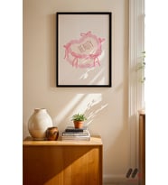 Beauty Kurdele Posteri, Siyah Çerçeveli Duvar Tablosu - Modern Ev Dekorasyonu