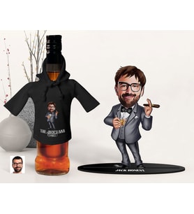 BK Gift Kişiye Özel Karikatürlü 3D Ahşap Biblo ve Siyah Mini İçki Şişesi Tişörtü Hediye Seti, Arkadaşa Hediye, Sevgiliye Hediye-12