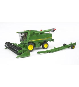 Bruder John Deere T670İ Biçerdöver BR02132