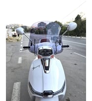 MOTOCAM Küba Bannry Ön Cam 2024-2026 Model 43cm Füme Renkli 4mm APARATSIZ