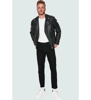 Erkek Pamuk Regular Fit Boyfriend Kot Pantolon Rahat Günlük Stil Yaz Aylarının Vazgeçilmezi (Siyah)