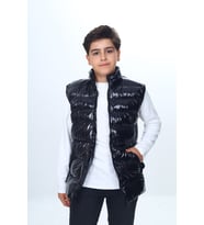 Toontoy Erkek Çocuk Parlak Görünümlü Göğsü Armalı Yelek (Siyah)