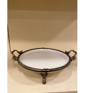 PORSELEN YUVARLAK ORTABOY SUNUM ANTİK ESKİTME DÖKÜM PİRİNÇ AYAKLI KULPLU 25 CM