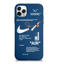 Apple iPhone 11 Pro Max Uyumlu Lansman Kılıf Sneakers Tasarımlı Altı Kapalı İçi Kadife Kaplı  Kapak (Şeffaf)
