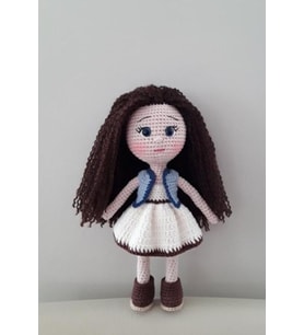 Süslü Kız Bebek Amigurumi Organik Oyuncak