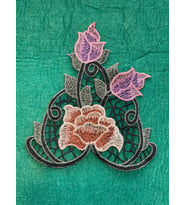 16X13 CM NAKIŞ İŞLEMELİ GÜL VE LALE ÇİÇEK TOMURCUK APLİKE DİKİŞ AKSESUARI