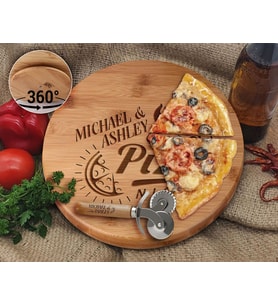 BK Gift Kişiye Özel İsimli Bambu Ahşap Döner Tablalı Pizza Tahtası-3, Pizza Kesme Tahtası Seti, Şarküteri Tahtası, Servis Tepsisi, Ahşap Tabak, Eve Taşınma Hediyesi