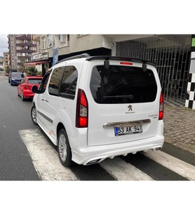 PEUGEOT PARTNER TEPEE 2009-2018 SİYAH SPOİLER