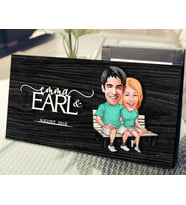 BK Gift Kişiye Özel Sevgililer Karikatürlü Kabartma Figürlü Ahşap Tablo, Duvar Dekoru, Arkadaşa Hediye, Özel Tasarım Ev Hediyesi-55 (Siyah)