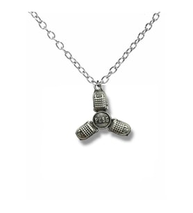 PUBG Sembol Figürlü Unisex Kolye – 60 cm Zincirli Metal Oyuncu Takısı (Gümüş)