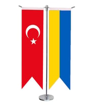 Masa Üstü Kırlangıç Ukrayna Bayrağı Türk Bayrağı + Krom T Direk Masa Bayrak Seti