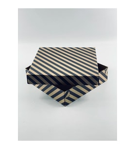 23x23x6 Hediyelik Kutu Kraft Kutu Karton Kutu YIlbaşı Kutusu Pasta Kutusu Kargo Kutusu (10 ADET)