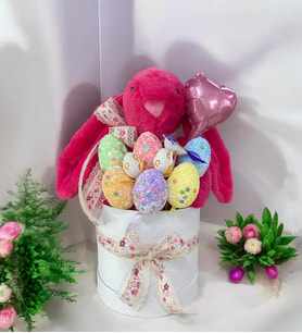 SOLE Premium Paskalya Temalı 45 cm Fuşya Bunny Tavşan Hediye Kutusu - Dekoratif Yumurta ve Kalp Balon Detaylı