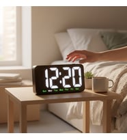 Modern LED Dijital Alarm Saat – Büyük Ekranlı, Gün Göstergeli, Şık Masaüstü Saat