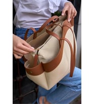 Kadın Büyük Tote Çanta Suni Deri Detaylı Geniş Hacimli Omuz Çantası Modern Stil Özel Tasarım (Taba)