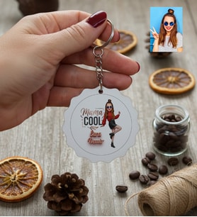 Kişiye Özel Karikatürlü Mama Cool Anneye Hediye Anahtarlık Anneler Günü Hediyesi