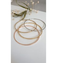 ÇELİK KELEPÇE KADIN 4 LÜ AJDA KİBRİT ÇÖPÜ  BİLEZİK 316L  KARARMAZ RENK GARANTİLİDİR GOLD 5,6 CM (Çok Renkli)