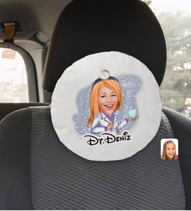 BK Gift Kişiye Özel İsimli Kadın Diş Hekimi Karikatürlü Yuvarlak Araç Koltuk Yastığı-1