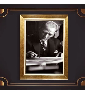 Özel Seri Paspartulu Çerçeveli Atatürk Tablo l148 (Gold)