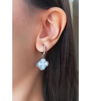 Kadın Vip Seri Zirkon Taşlı Sedefli Yonca Model Klipsli 2'li Set Küpe