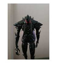 Solo Leveling Beru Figürü