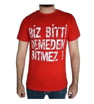 ''Biz Bitti Demeden Bitmez'' Baskılı Tişört Kırmızı-Beyaz