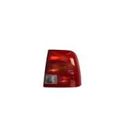 Volkswagen Passat B5 1997 - 2000 Sağ Stop Lambası - 3B5945096G