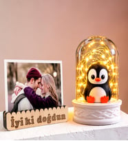 Doğum Günü Hediyesi Led Işıklı Penguenli Fanus ve Kişiye Özel Fotoğraflı Hediye