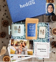 Kişiye Özel Karikatürlü Best Mom Ever Anneye Hediye Hediye Kutusu - Kişiye Özel T Pastel Kupa, Filtre Kahve, Çakmak, Fotoğraf 10 Adet Anneler Günü Hediyesi