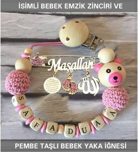 Sahi Aksesuar İsimli Bebek Emzik Zinciri ve Pembe Taşlı Bebek Yaka İğnesi BEZYI014