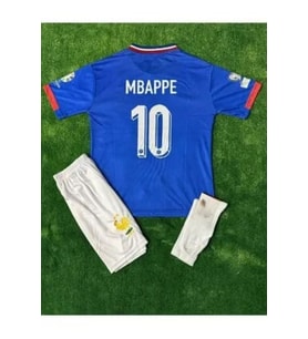 FRANSA MBAPPE ÇOCUK FORMA TAKIMI 4'LÜ SET ÇORAP+BİLEKLİK HEDİYELİ (Lacivert)