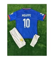 FRANSA MBAPPE ÇOCUK FORMA TAKIMI 4'LÜ SET ÇORAP+BİLEKLİK HEDİYELİ (Lacivert)