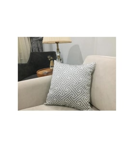 Labirent Geometrik Desenli jakar Kumaş Gri Ekru Kırlent 43X43 Cm 833