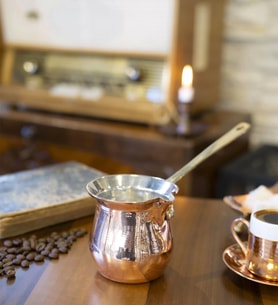 BAKIR CEZVE MODERN TOMBUL TASARIM BAKIR RENK 3 KİŞİLİK