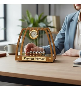 Kişiye Özel İsimli Ahşap Masaüstü Saatli Newton Denge Topları