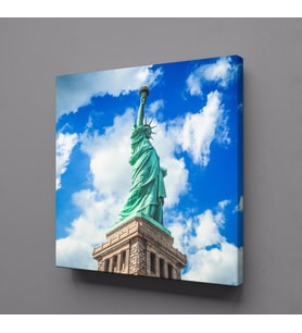 ÖZGÜRLÜK HEYKELİ VE GÖKYÜZÜ KANVAS TABLO 100x100cm (Karışık)