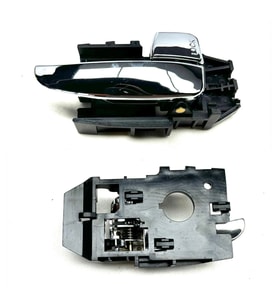 ELANTRA ÖN İÇ SAĞ(YOLCU) KAPI AÇMA KOLU 2001-2002-2003-2004-2005-2006 82620-XD000