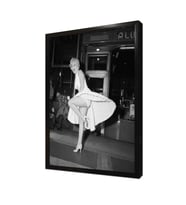 Uçuşan Beyaz Elbiseli Marilyn Monroe Çerçeveli Mdf Tablo