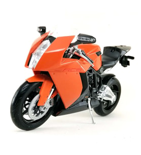 Nessiworld NessiWorld 1:10 1190 RC8 Model Motosiklet