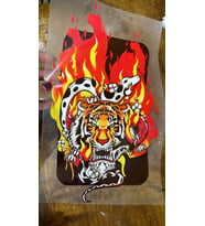 ÜTÜ İLE YAPIŞAN SARI KIRMIZI ASLAN TRANSFER BASKI TİŞÖRT BASKI 35X22 CM