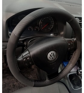 DİKİŞLİ DİREKSİYON KILIFI KARBON NUBUK DERİ SİYAH DİKİŞLİ VW GOLF PASSAT FOTODAKİ DİREKSİYON