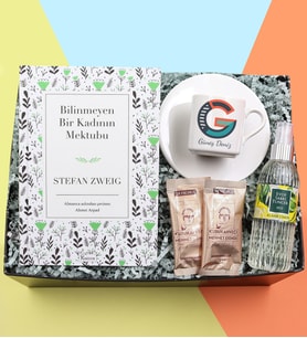 Kişiye Özel Fincan & Kitap & Bilinmeyen Bir Kadının Mektubu Kitabı & 150ml Eyüp Sabri Tuncer Sprey Kolonya & 2'li Tek İçimlik Mehmet Efendi Türk Kahvesi Hediye Seti