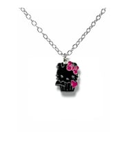 Dark Angel Hello Kitty Figürlü Kolye – 60 cm Zincirli Gotik ve Sevimli Takı (Gümüş)