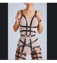 FANTEZİ VÜCUT SARAN  DERİ BODY (Siyah)