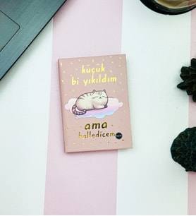 Küçük Bi Yıkıldım V2 Tasarımlı Sert Kapaklı Mini Defter
