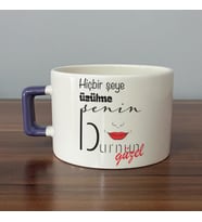 Hiçbir Şeye Üzülme Senin Burnun Güzel Baskılı Mor Kulplu C Fincan