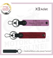 Motosiklet Aşıkları İçin, İsim Plaka ve 0 Rh (-) Kan Grubu Yazılı x2 Anahtarlık, Kırmızı-Pembe-Laci (Çok Renkli)