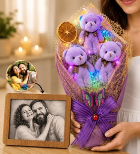 Renkli Led Işıklı Mor Ayıcık Buketi ve Karakalem Fotoğraflı Çerçeve Hediye Seti