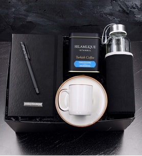Kişiye Özel Siyah Defter & Siyah Mat Roller Kalem & Gold Detaylı Beyaz Fincan & 125g Selamlıque Türk Kahvesi & Özel Kılıflı 500Ml Su Matarası Hediye Seti